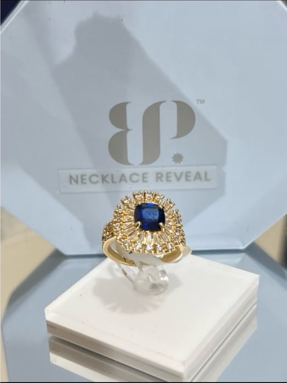 RP8127 always surprising me lack created Sapphire, gold plated size 5 ring